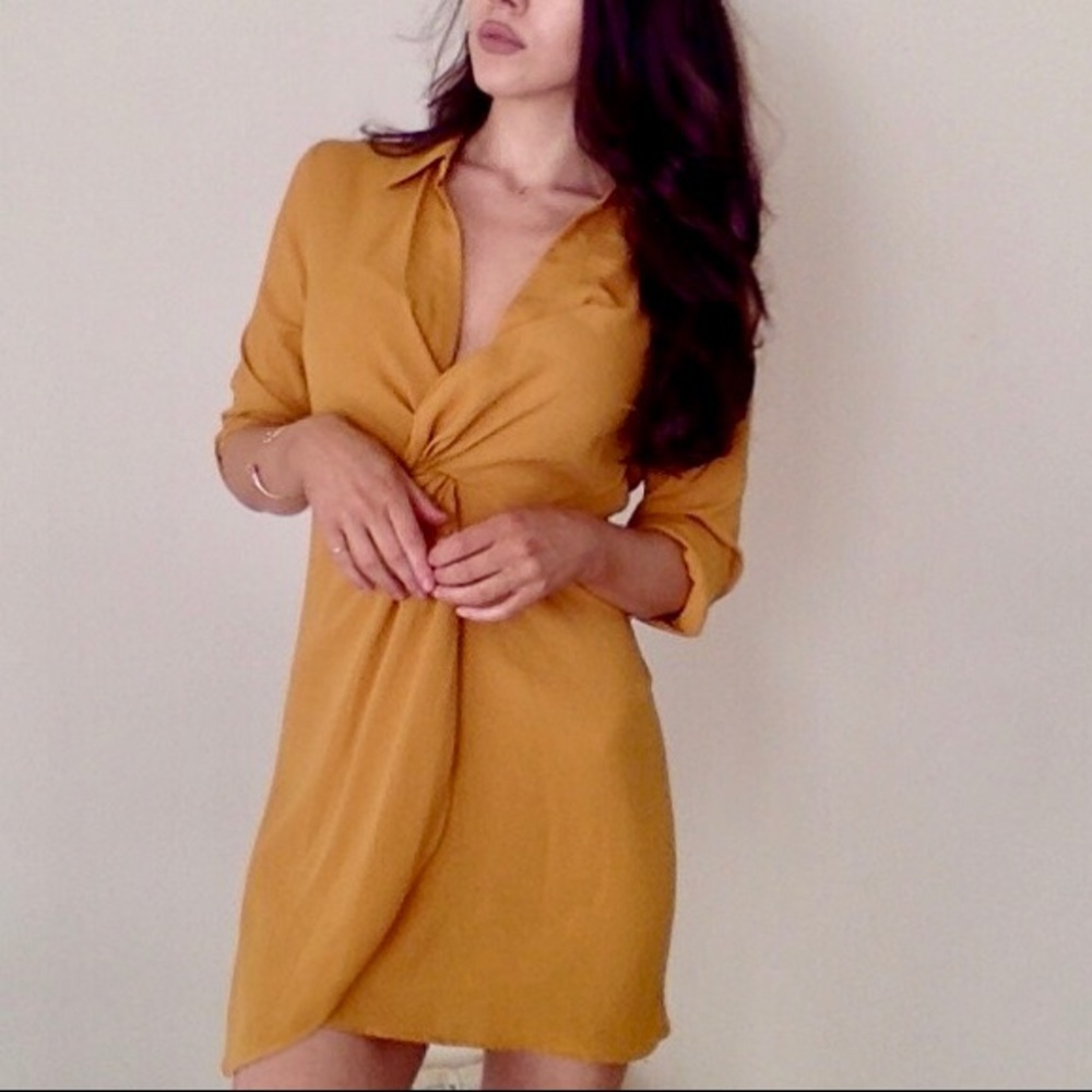 SOLD! Topshop Obsession Twist Mini Dress - Picture 2 of 6